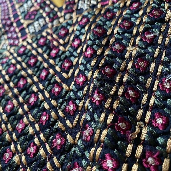 Soft Surroundings Etana Mustard Yellow Floral Embroidered Tunic Top Size Small - Picture 4 of 11